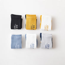 Load image into Gallery viewer, CARTELO Socks
