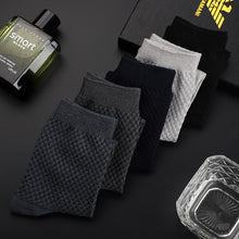 Load image into Gallery viewer, Bamboo Fiber Socks

